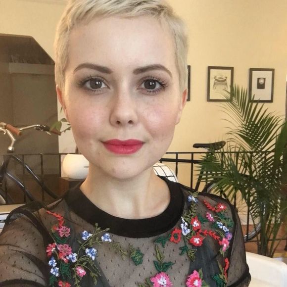 Meet your Posher, Hannah - Picture 1 of 1